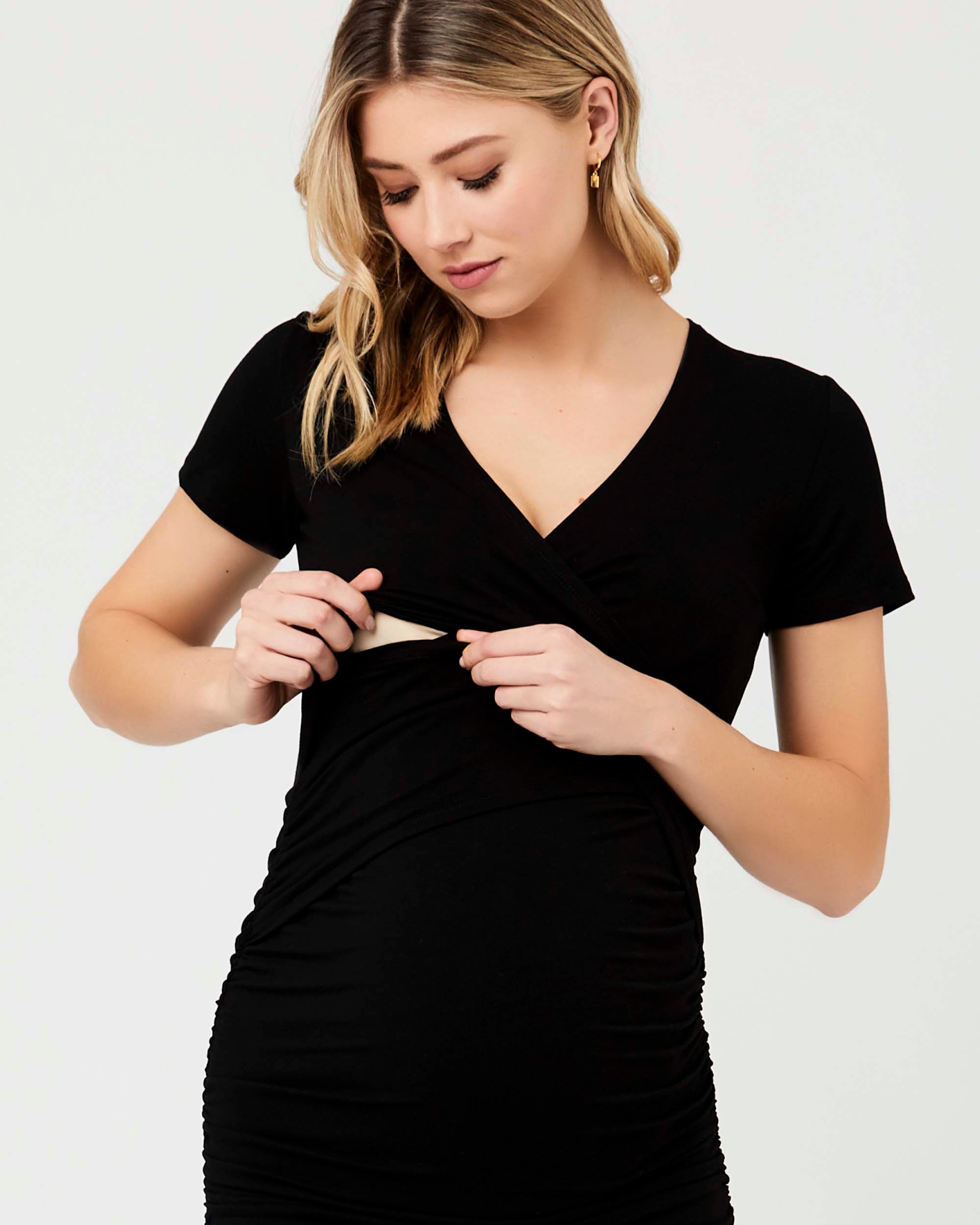 Maternity Dresses, Fashionable for Pregnancy and Beyond